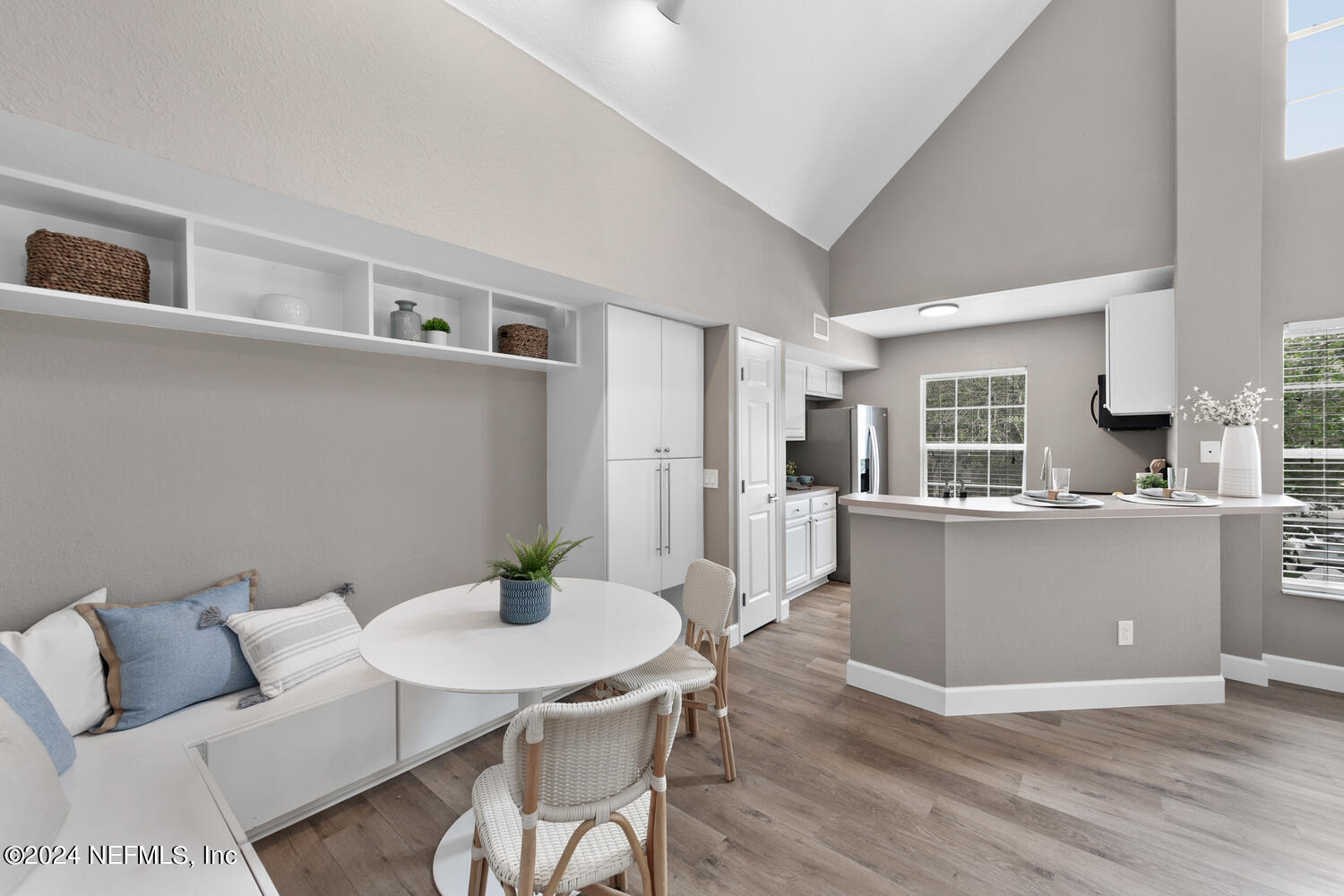 13703 RICHMOND PARK Drive N, 2205