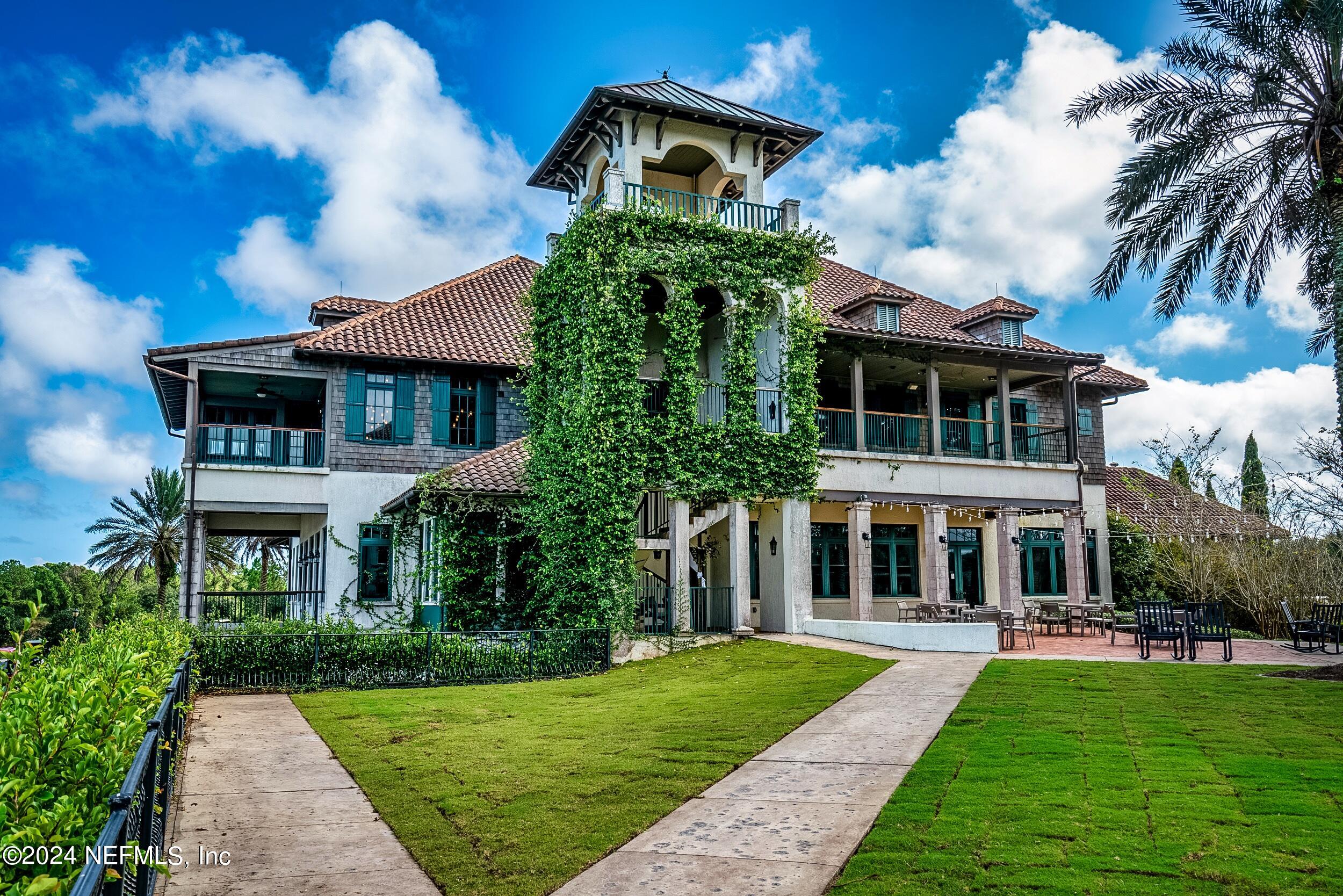 331 SOPHIA Terrace