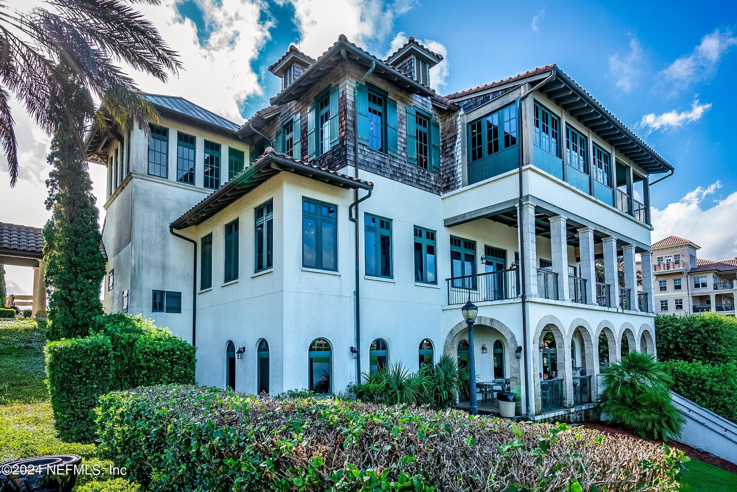 331 SOPHIA Terrace