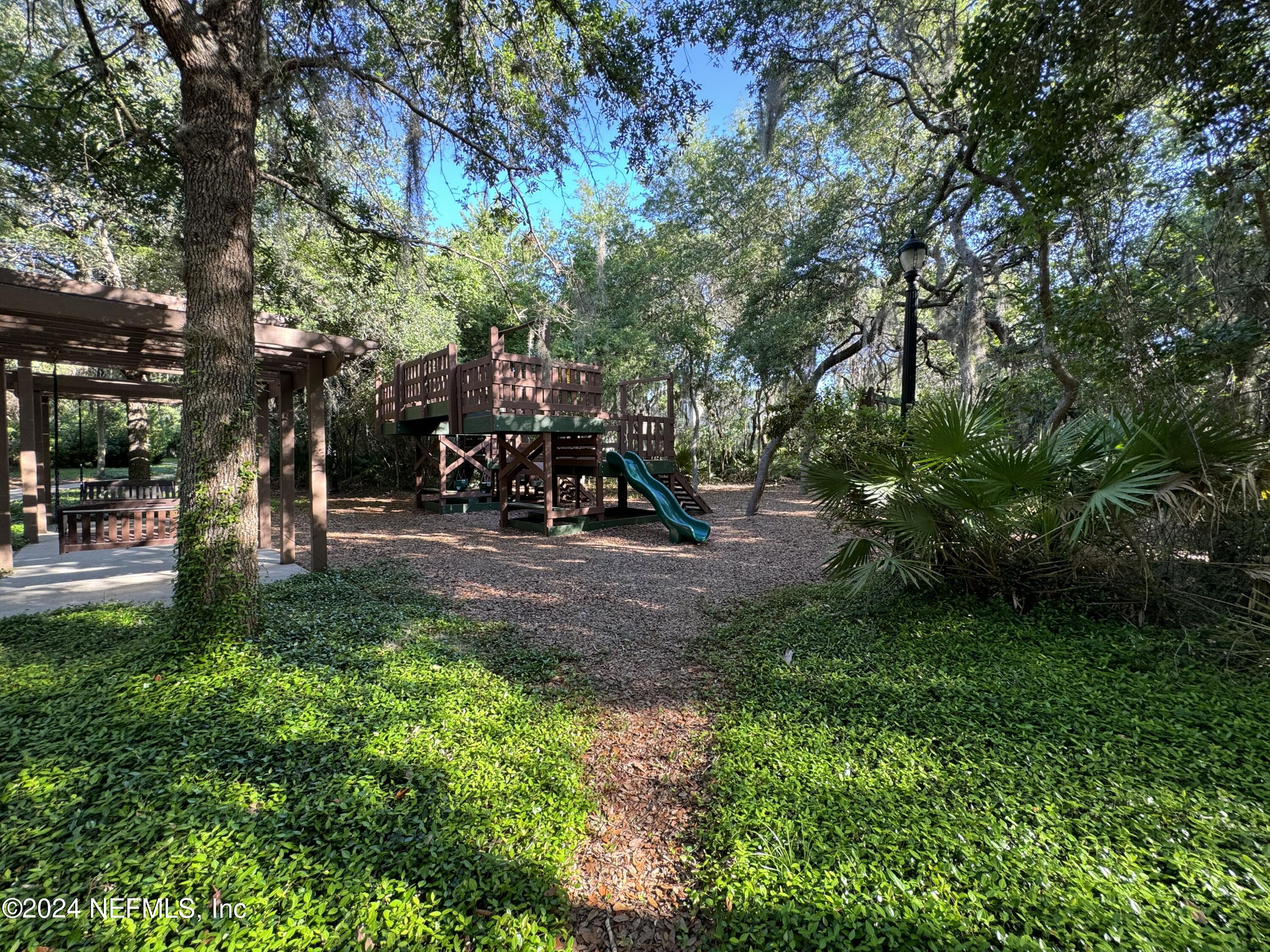 331 SOPHIA Terrace