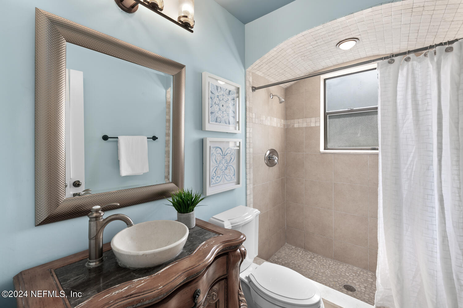 5923 SAXONY WOODS Lane