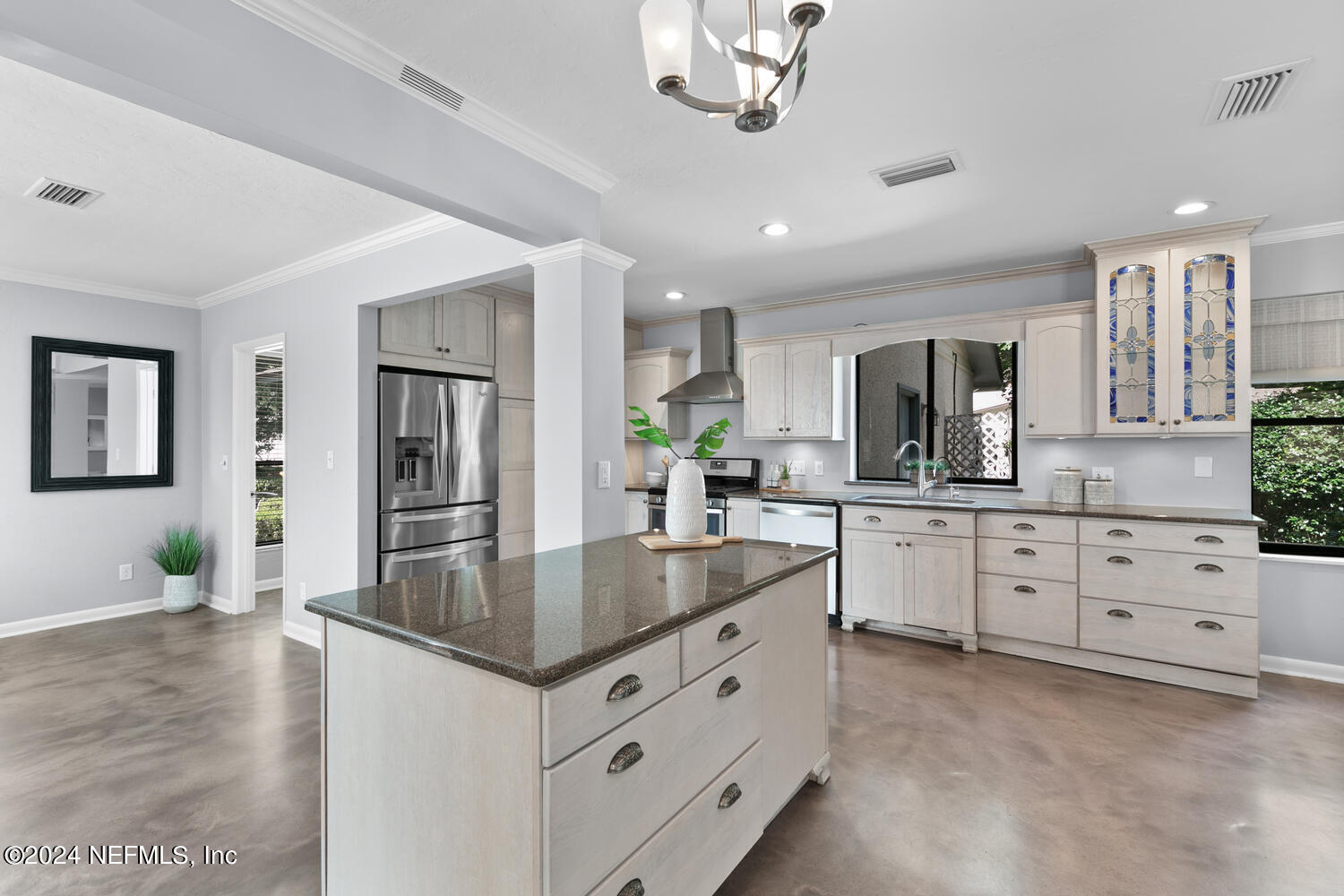 5923 SAXONY WOODS Lane