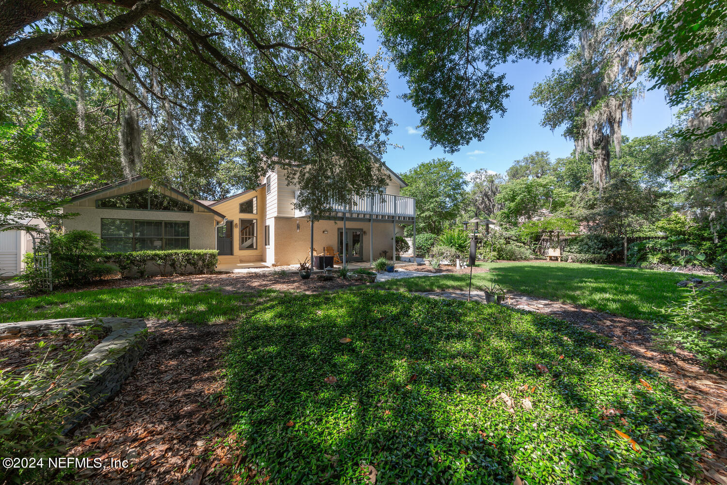 5923 SAXONY WOODS Lane