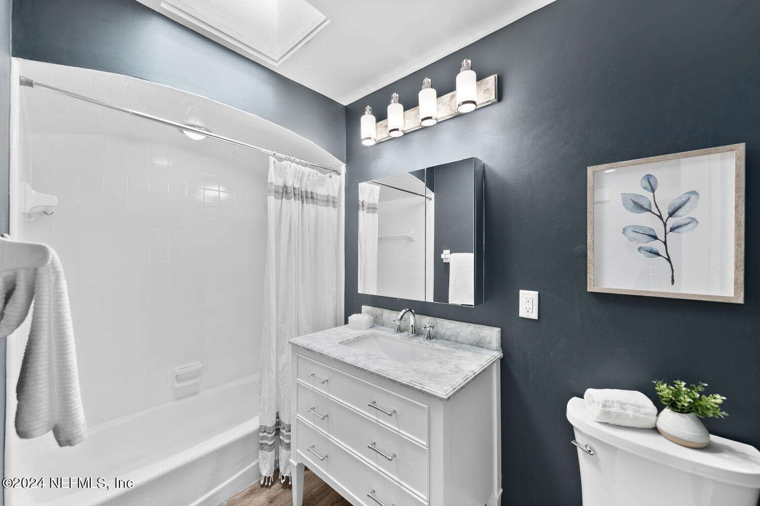 5923 SAXONY WOODS Lane