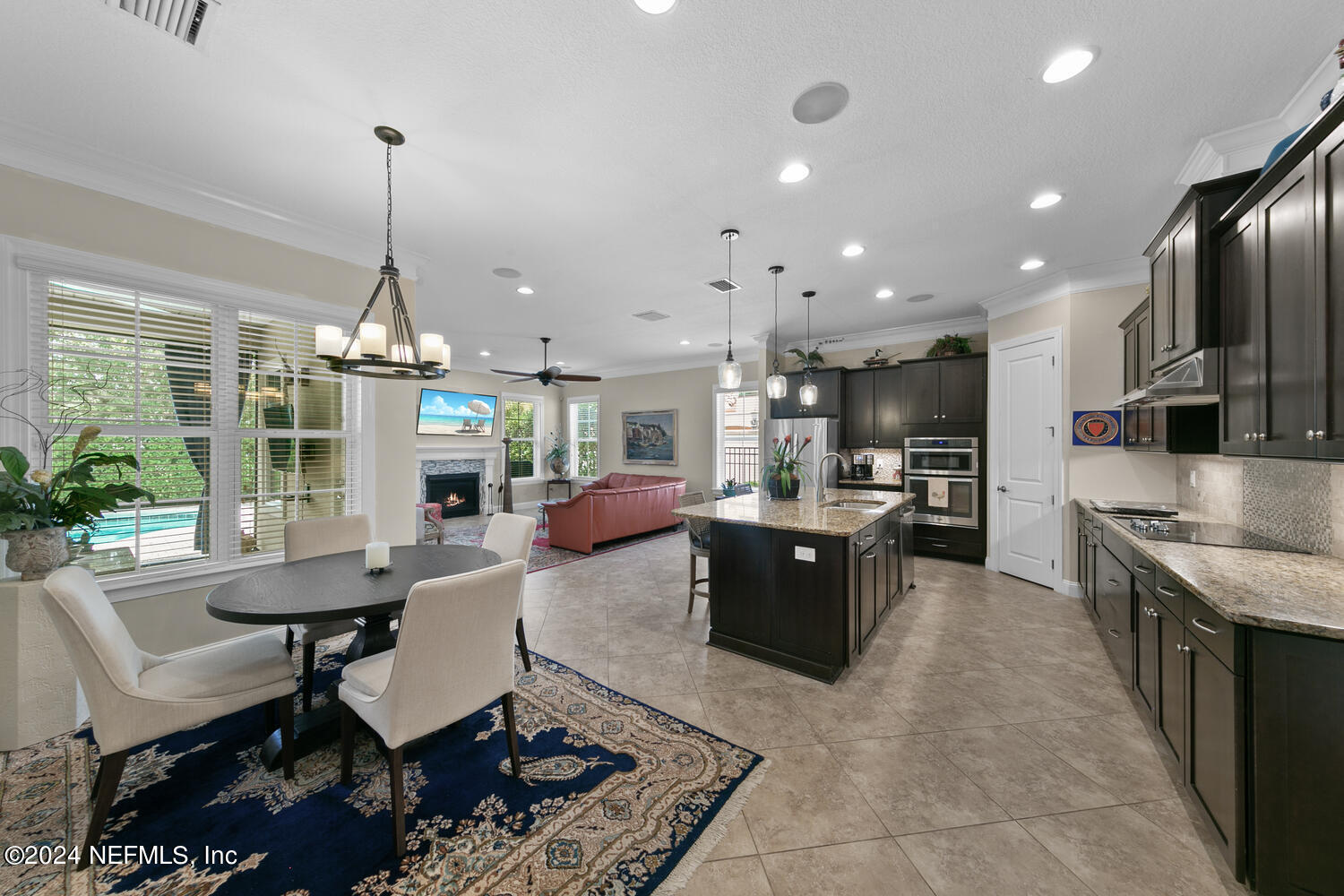 3806 VALVERDE Circle