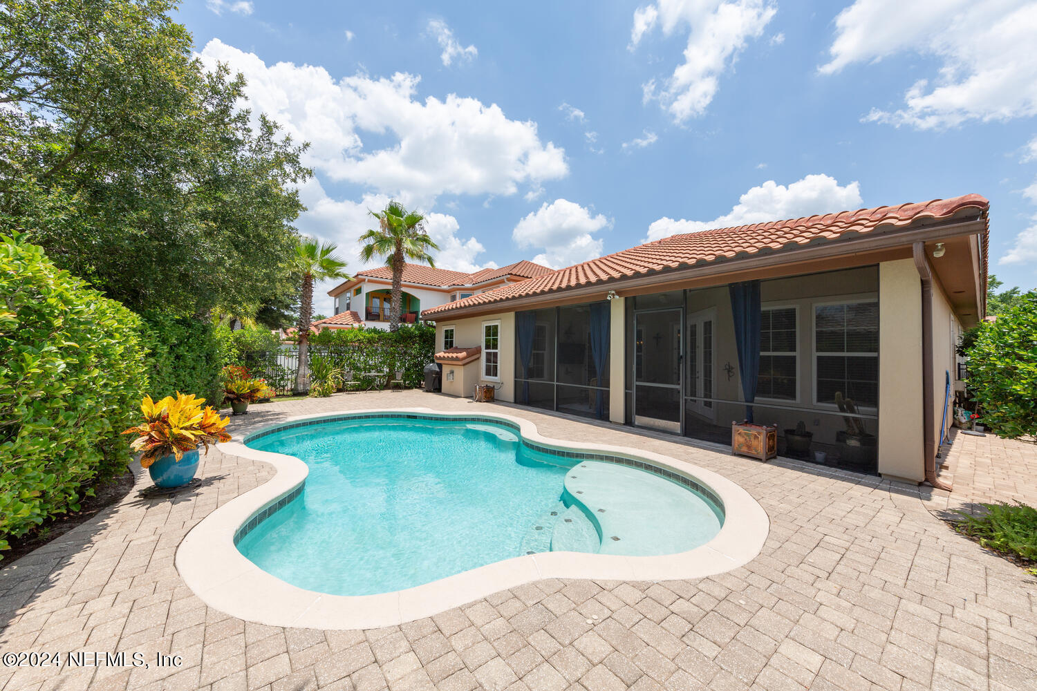 3806 VALVERDE Circle