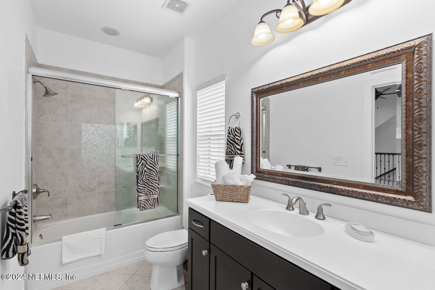 3806 VALVERDE Circle