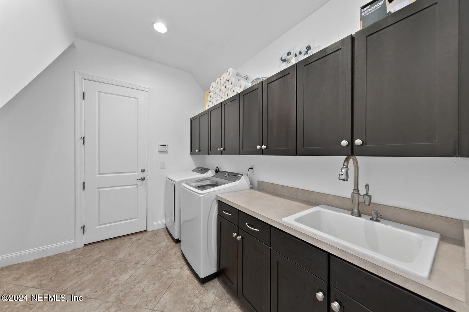 3806 VALVERDE Circle