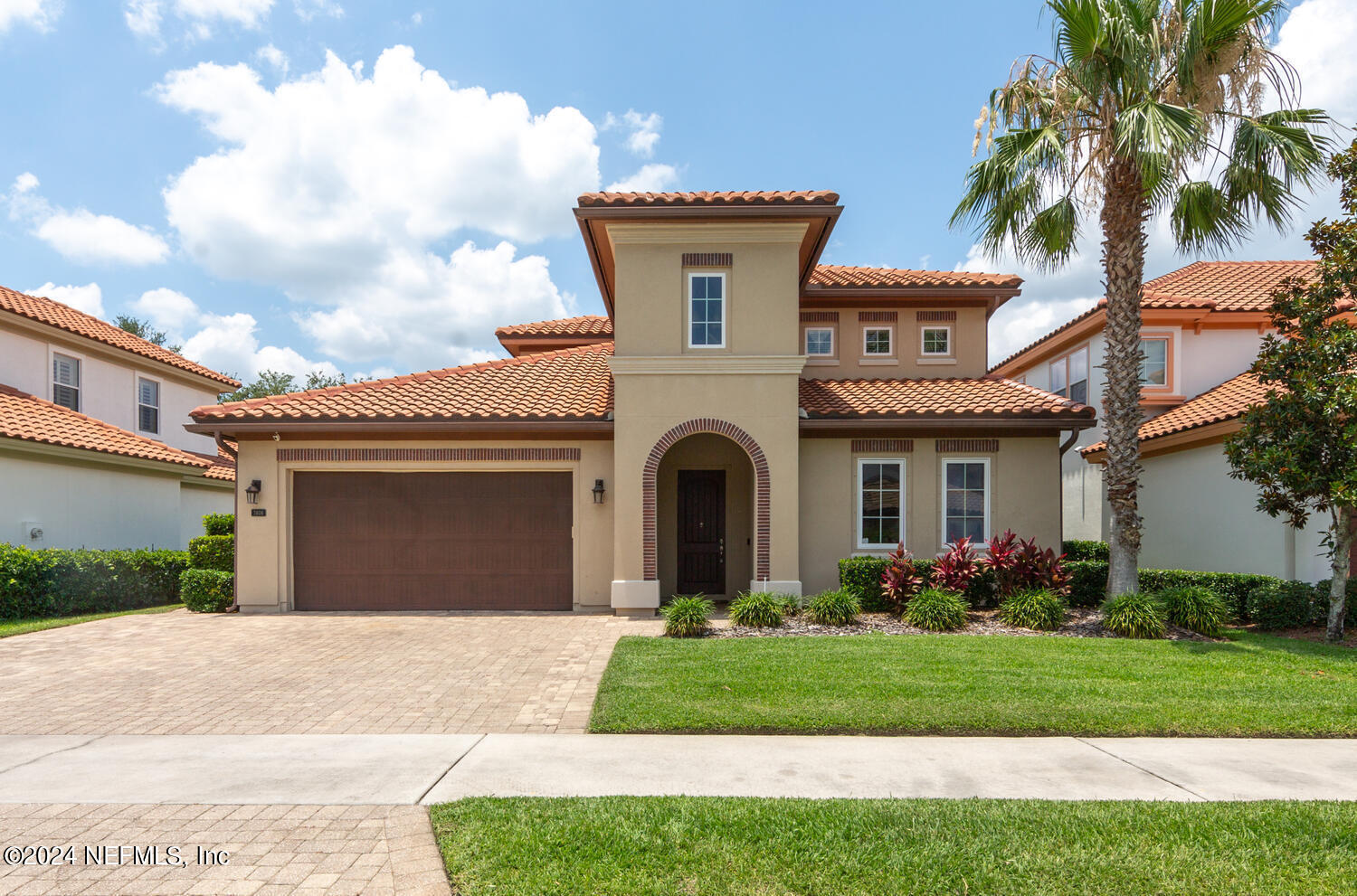 3806 VALVERDE Circle