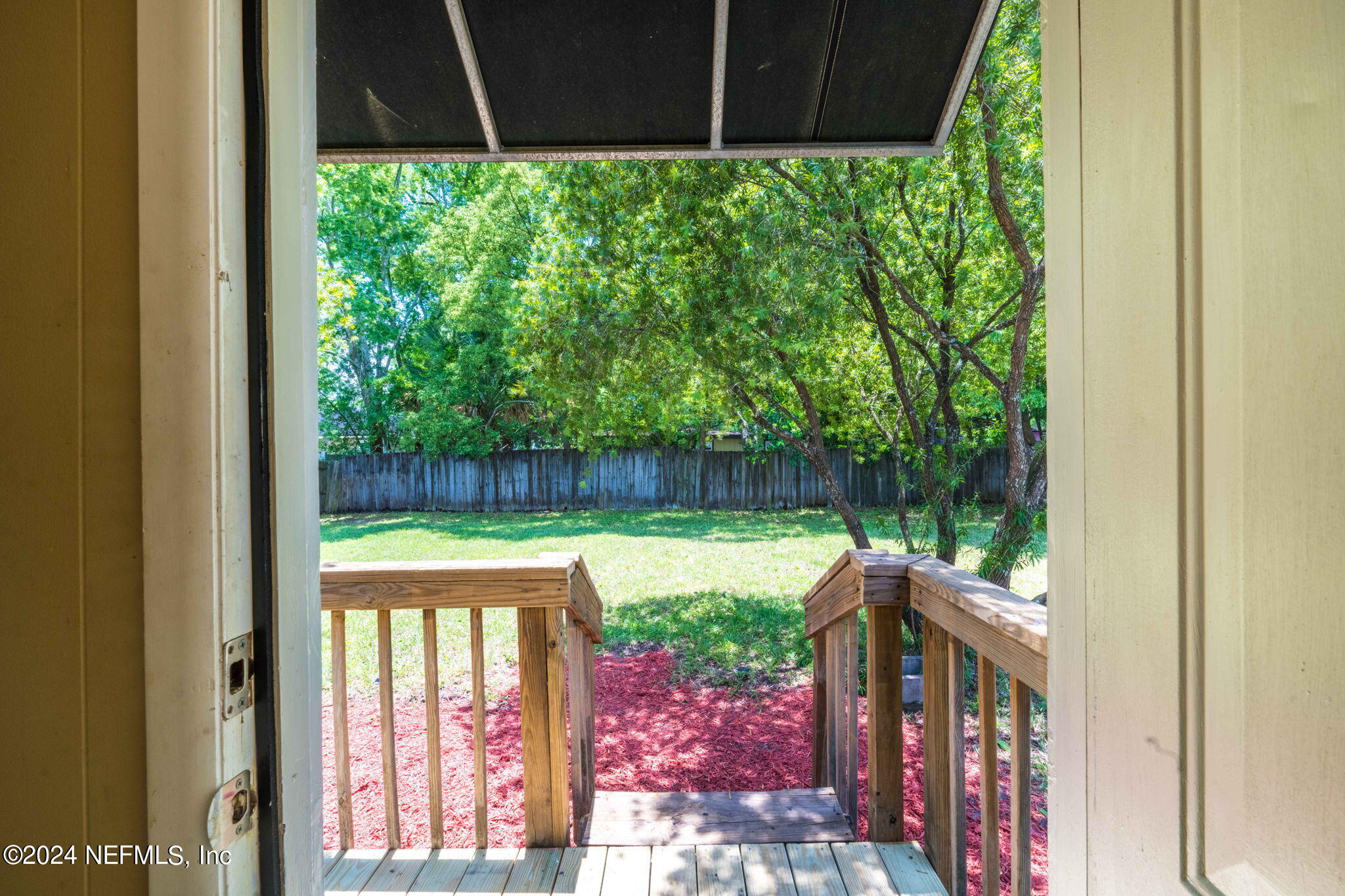 5260 HOLLYCREST Drive