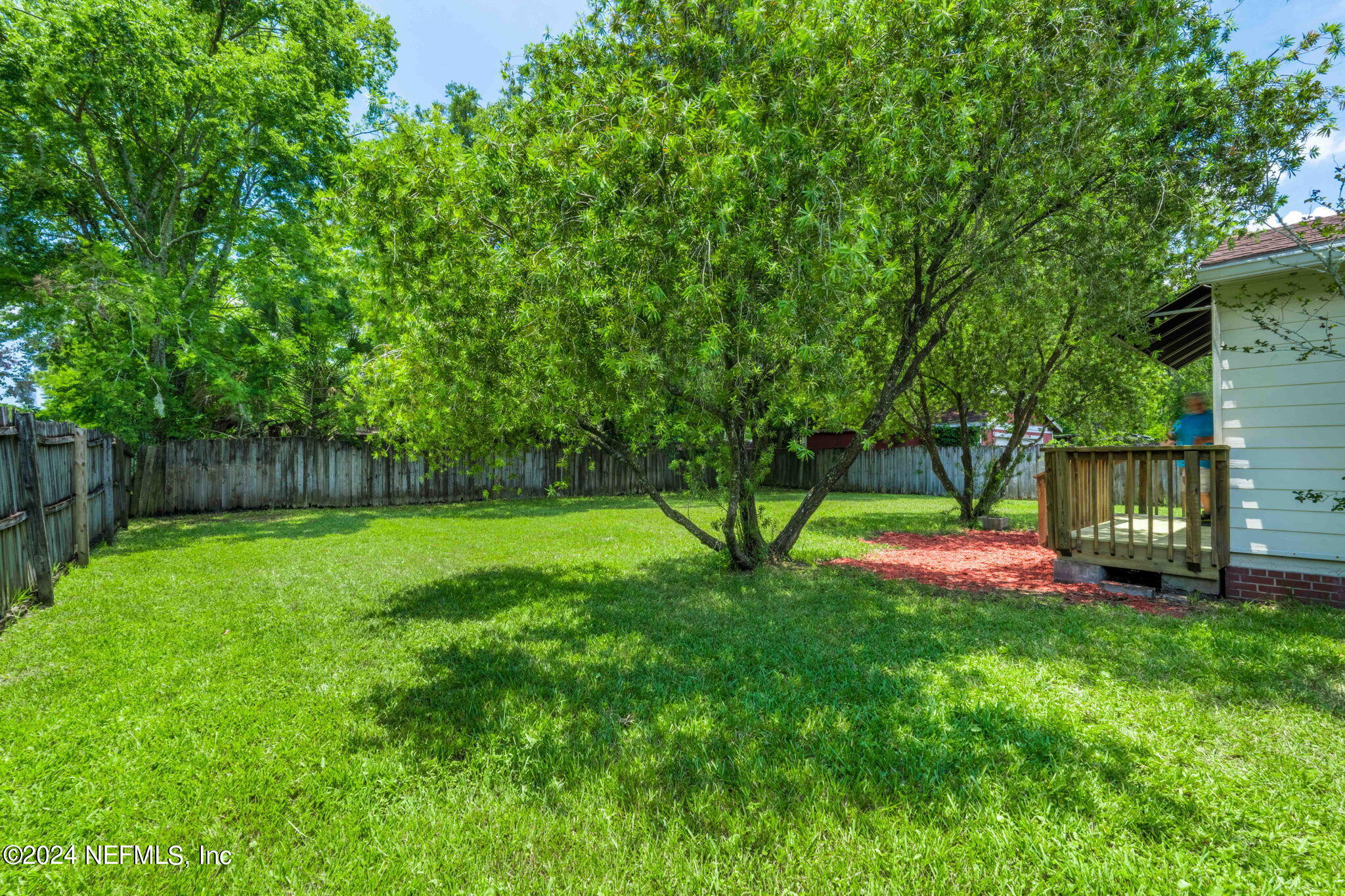 5260 HOLLYCREST Drive