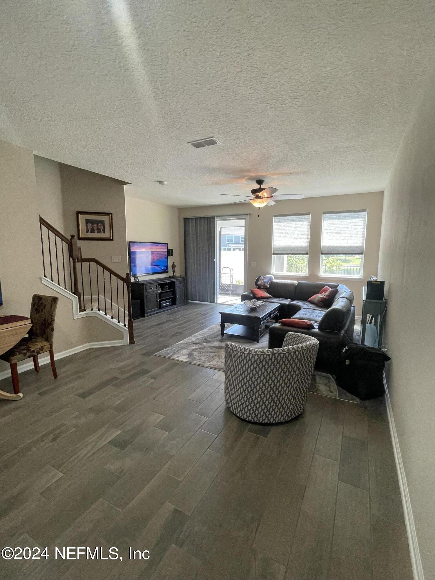 122 SERVIA Drive