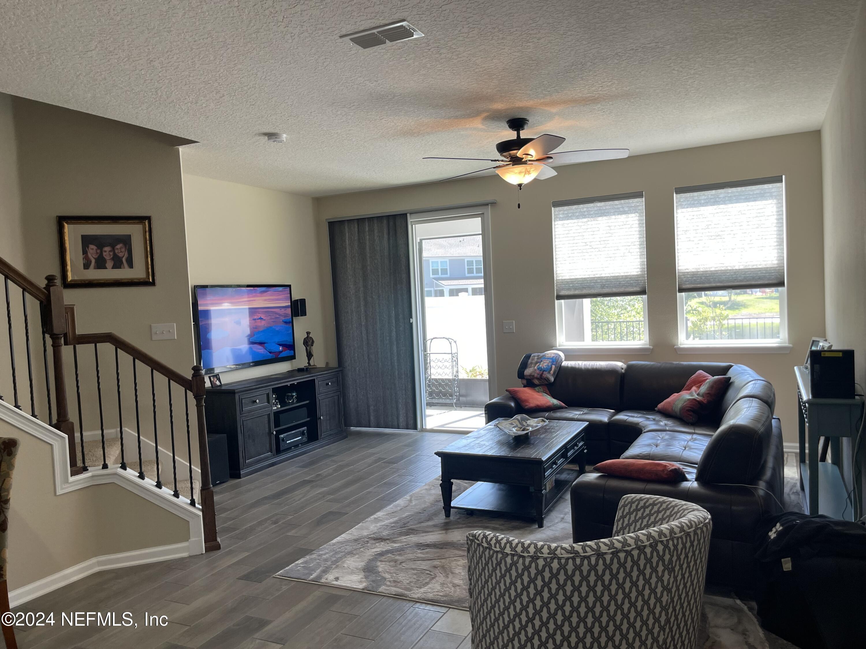 122 SERVIA Drive