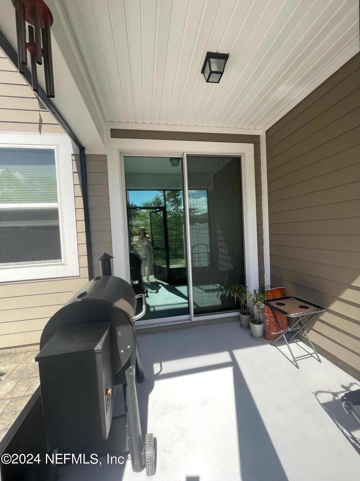 122 SERVIA Drive