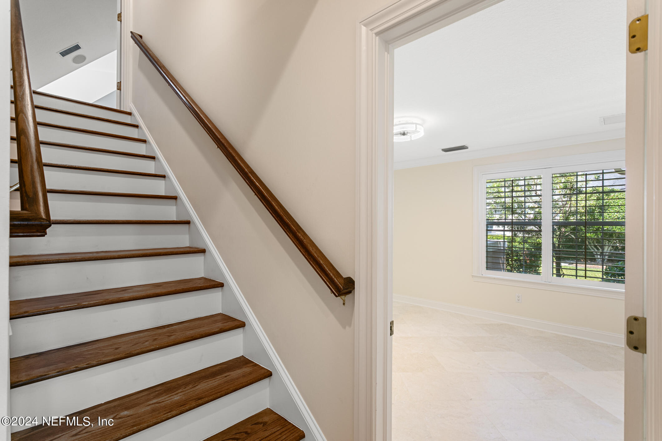 204 NORTH WIND Court