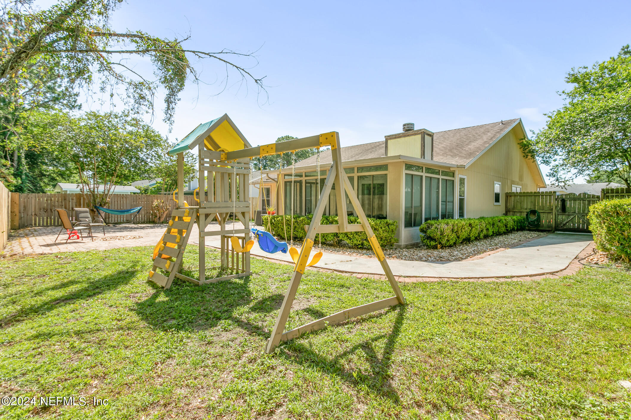 13225 CURRITUCK Drive N