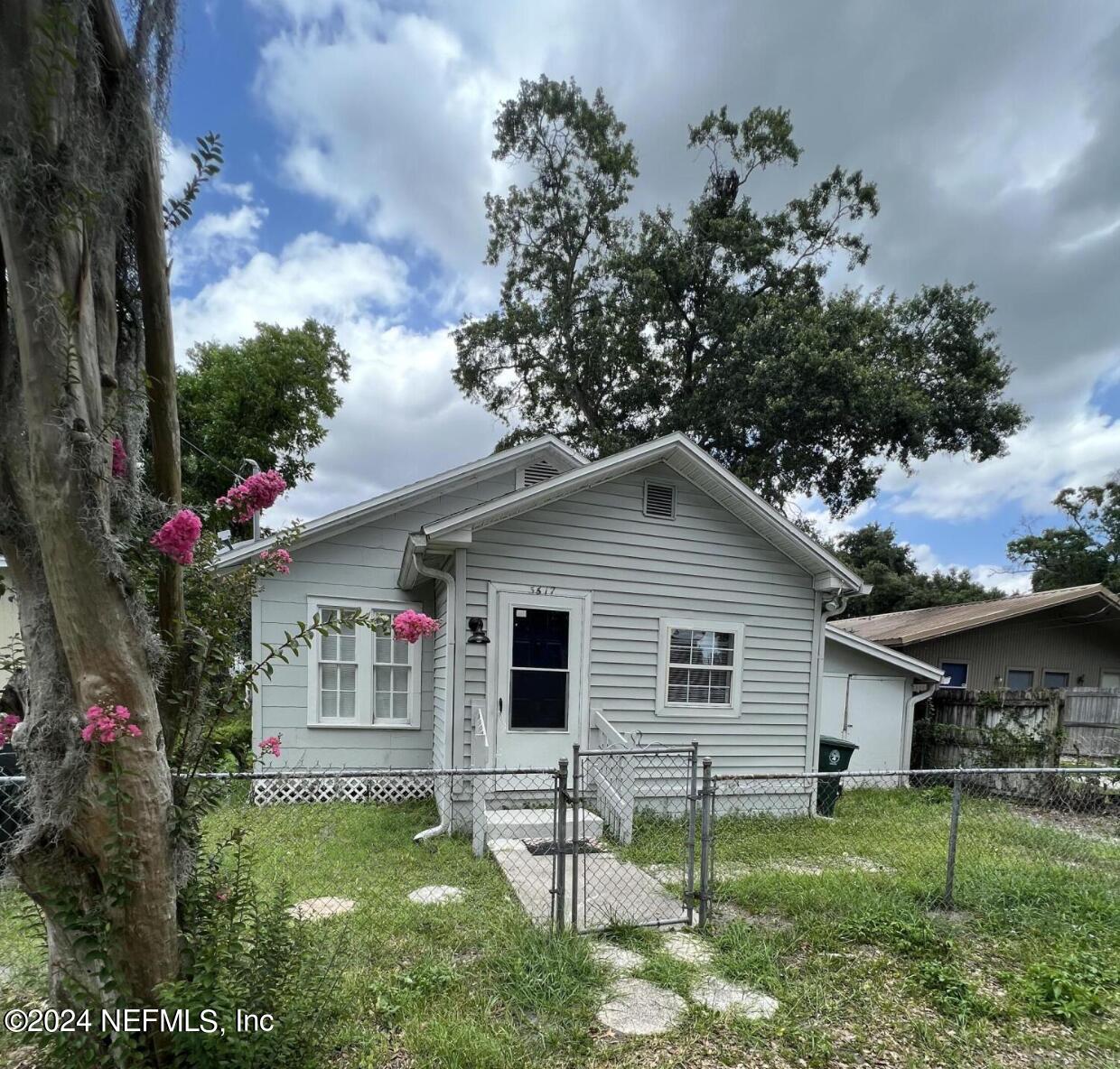 3617 SMITHFIELD STREET Street