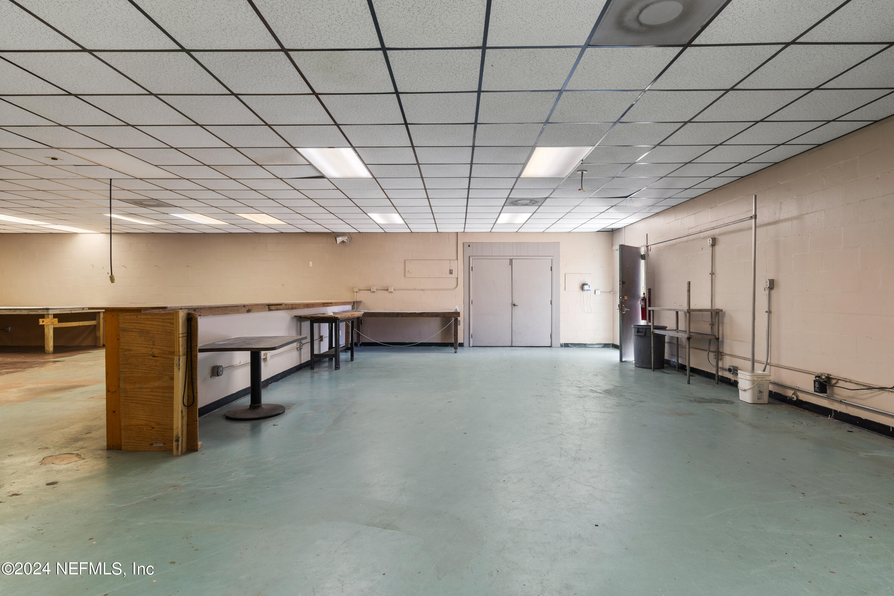 9840 INTERSTATE CENTER Drive