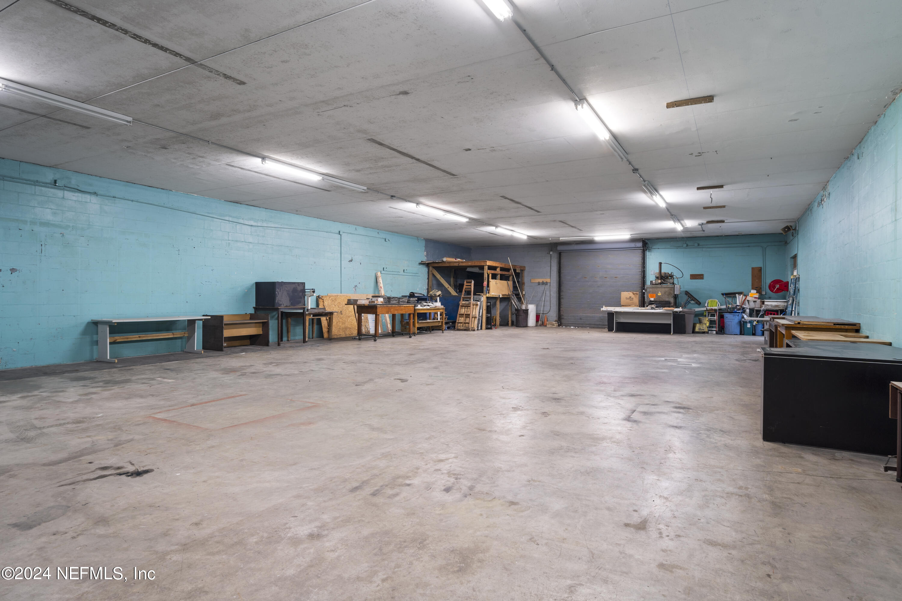 9840 INTERSTATE CENTER Drive