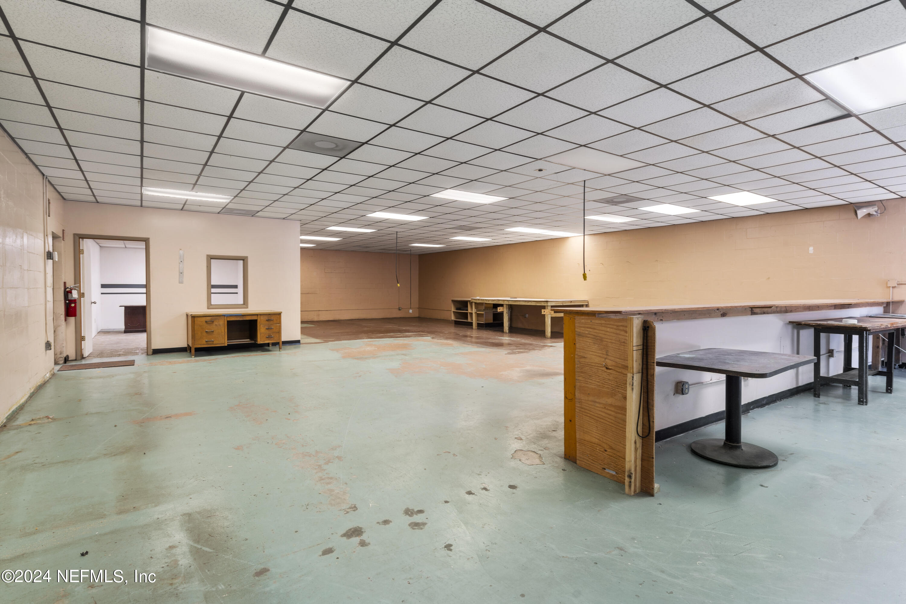 9840 INTERSTATE CENTER Drive