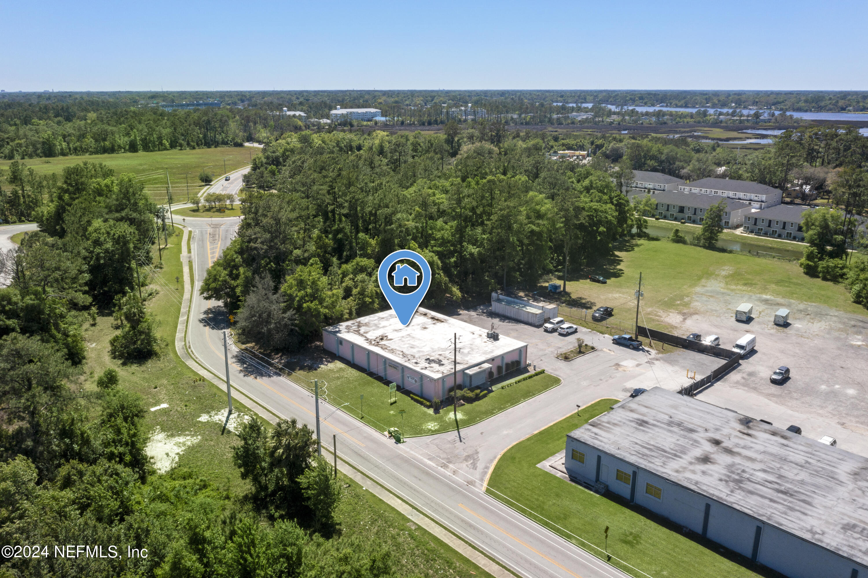 9840 INTERSTATE CENTER Drive