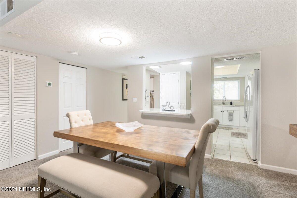 6616 LA MIRADA Drive E, 1