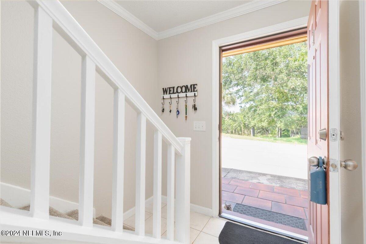 6616 LA MIRADA Drive E, 1