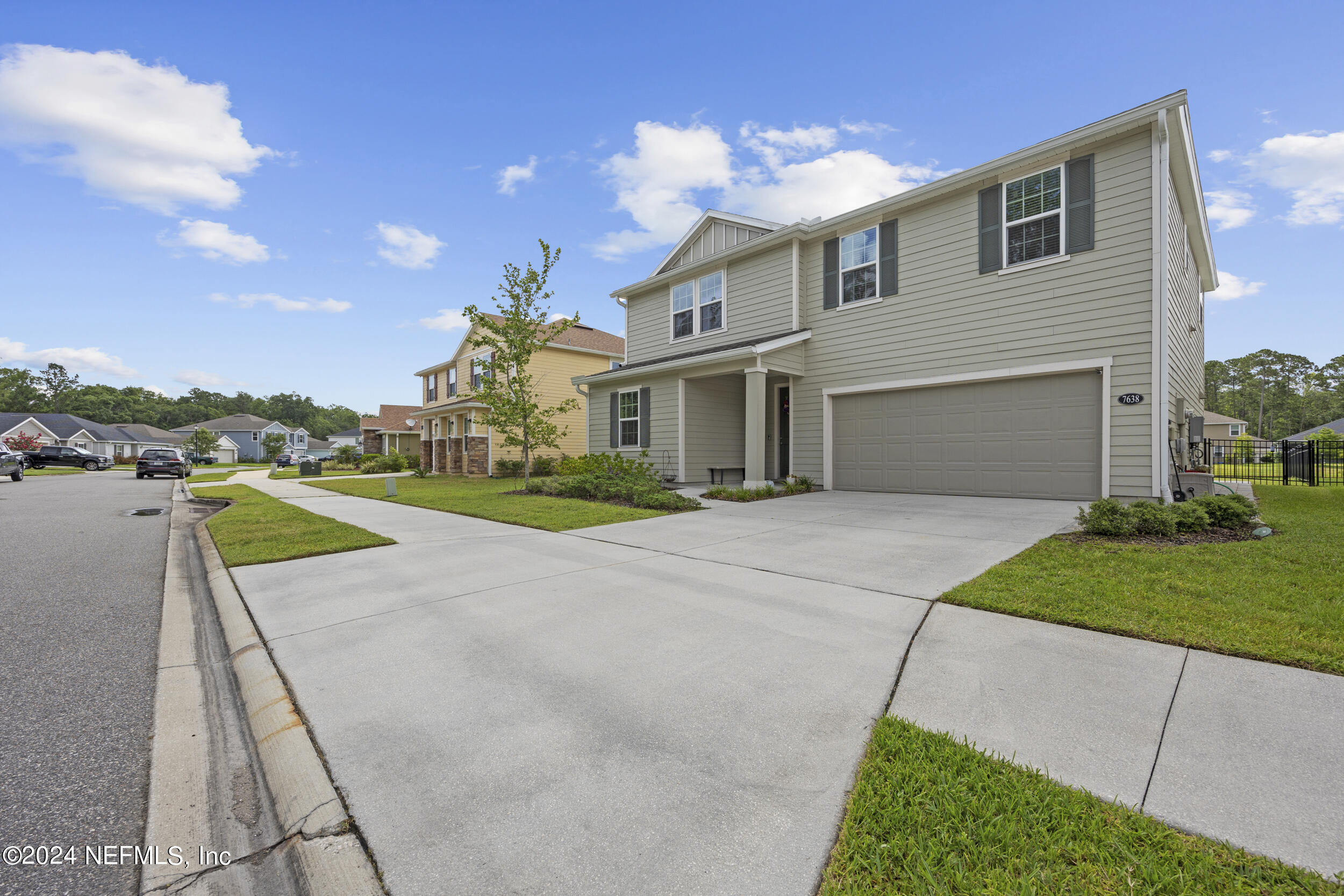 7638 SUNNYDALE Lane