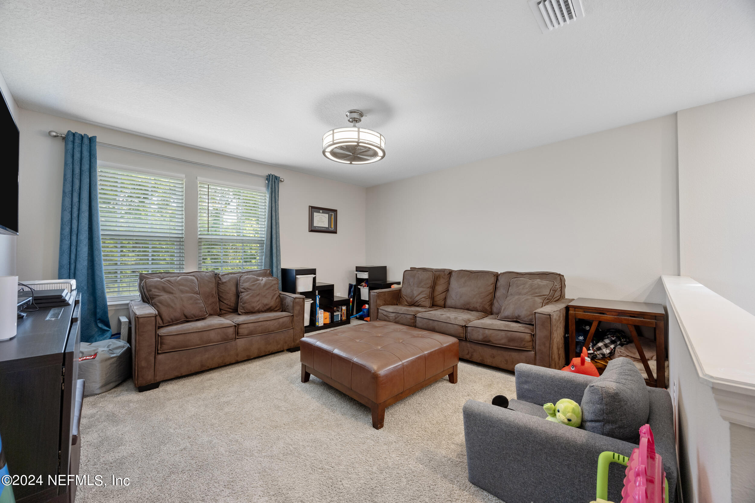7638 SUNNYDALE Lane