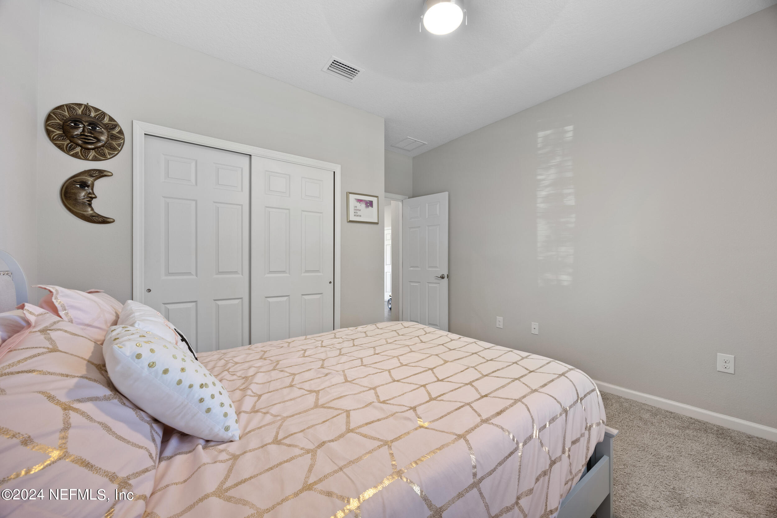 7638 SUNNYDALE Lane