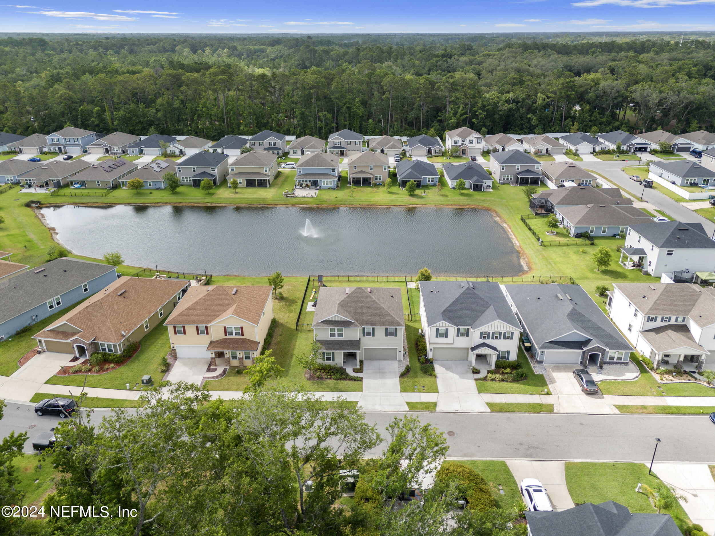 7638 SUNNYDALE Lane
