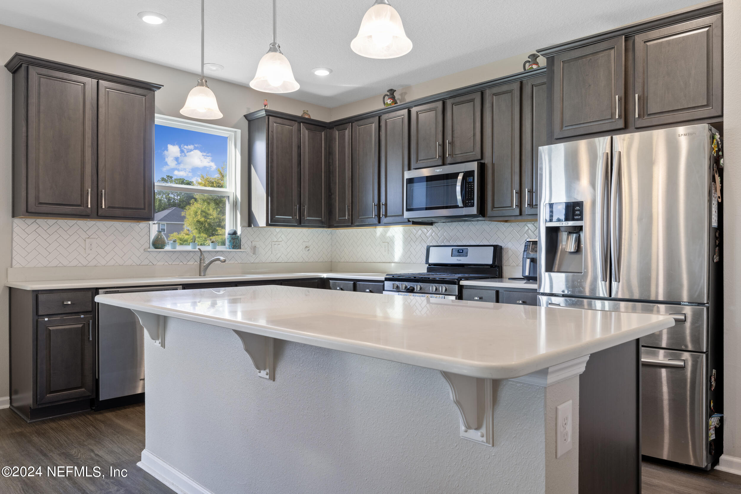 7638 SUNNYDALE Lane