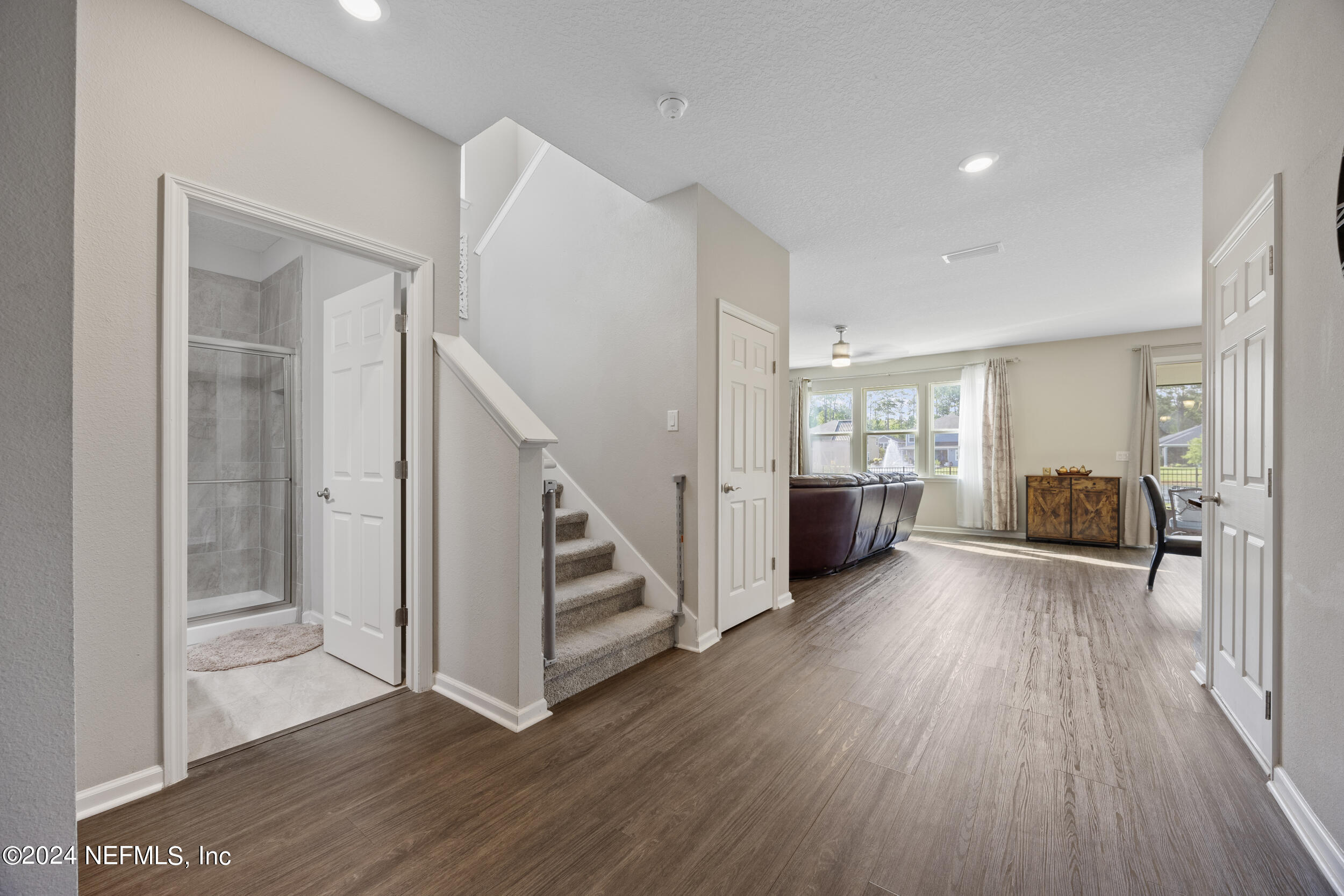 7638 SUNNYDALE Lane