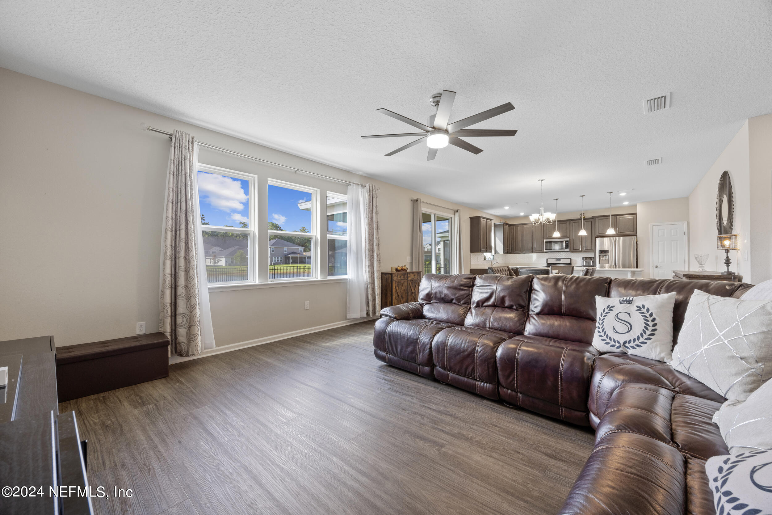 7638 SUNNYDALE Lane