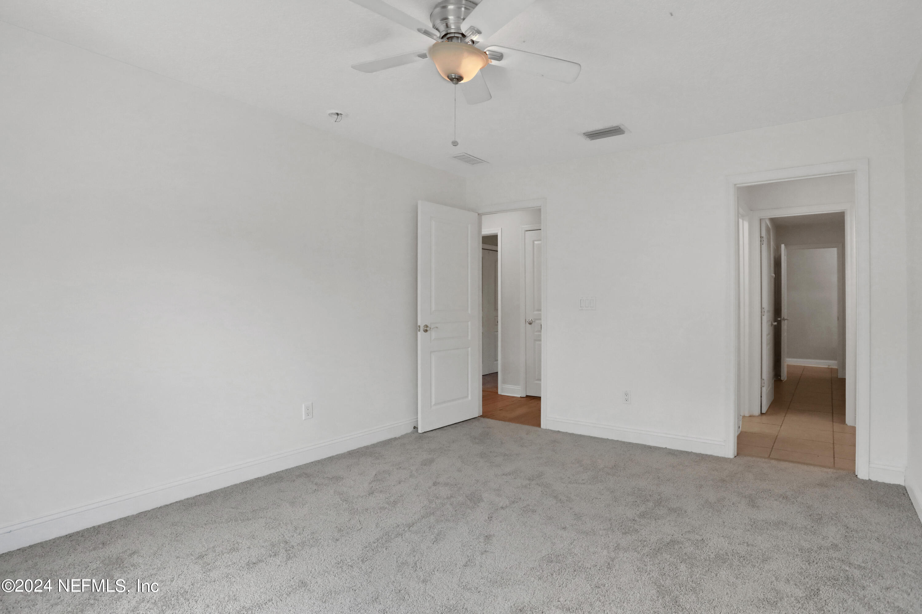 1131 EAGLE POINT Drive
