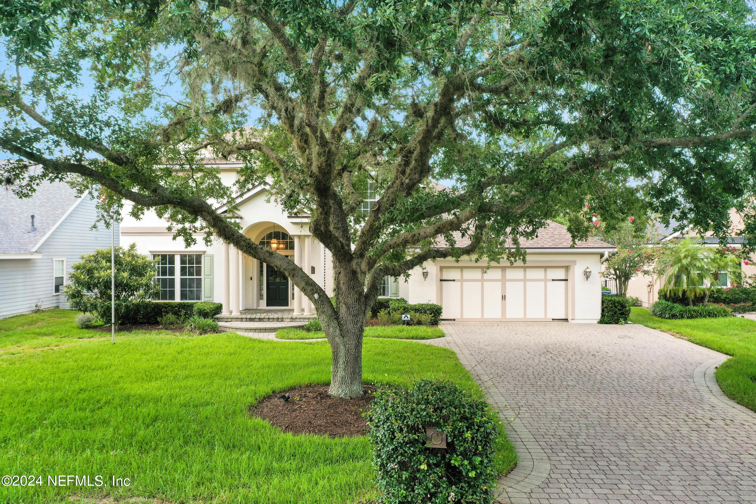 1131 EAGLE POINT Drive