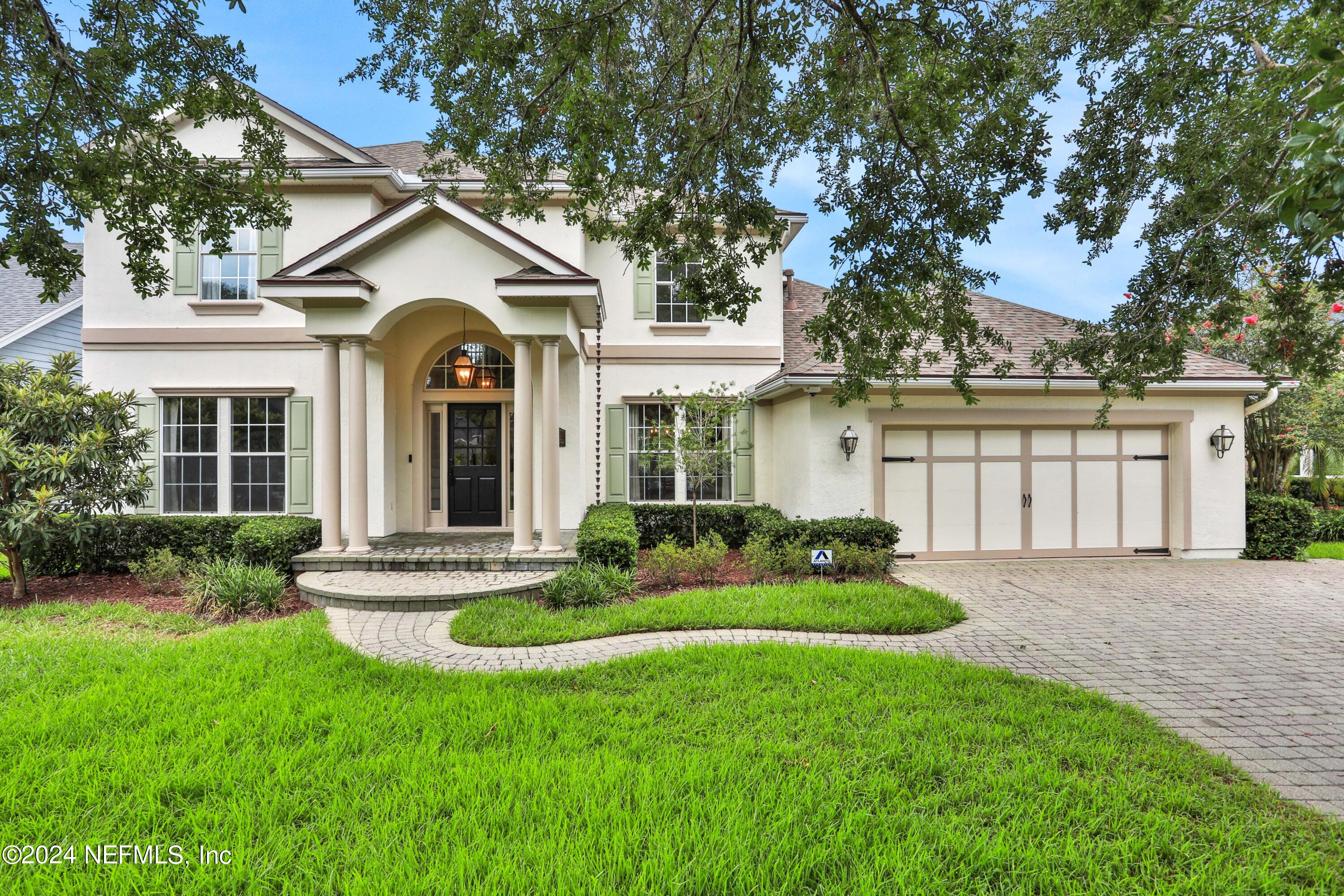 1131 EAGLE POINT Drive