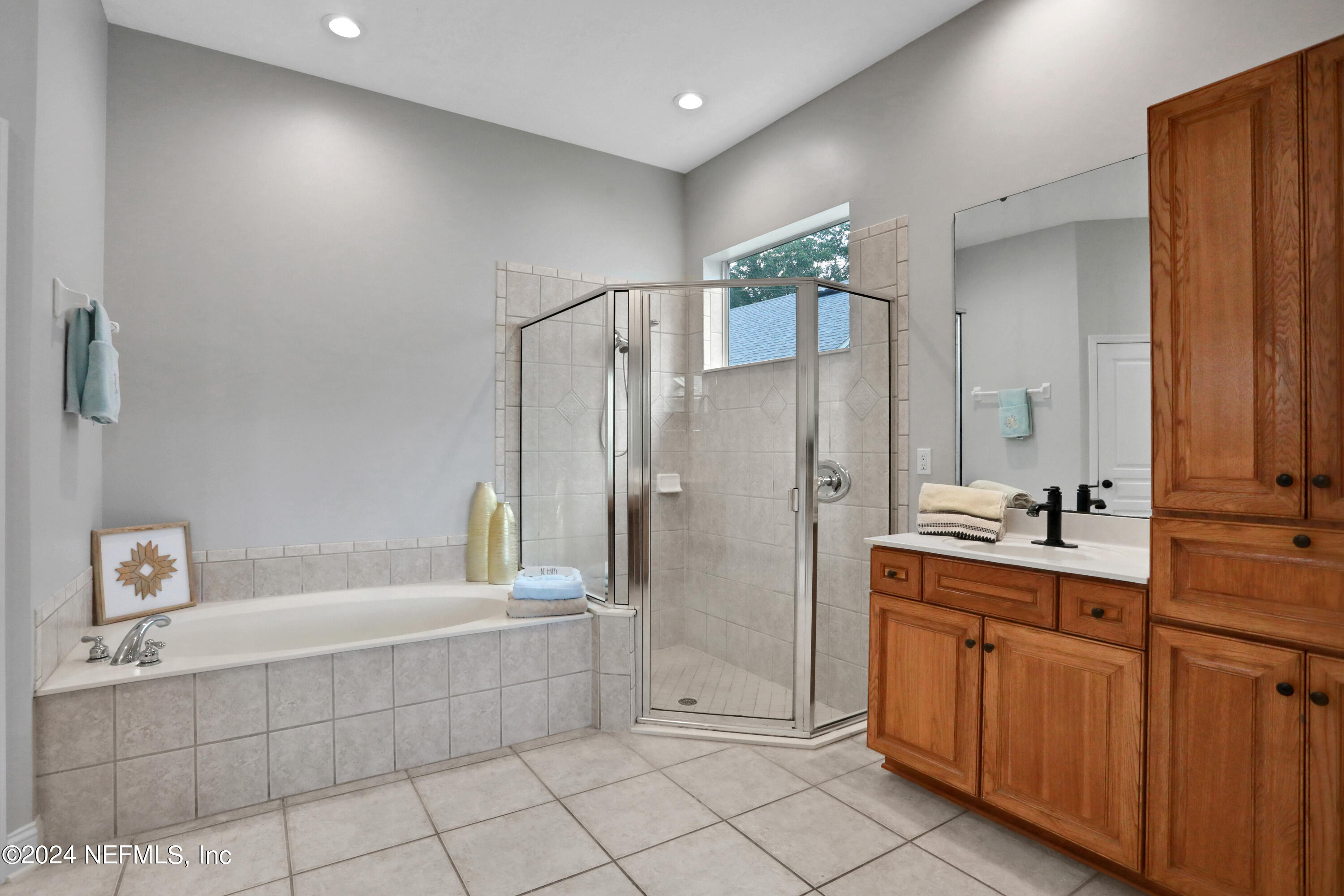 1131 EAGLE POINT Drive
