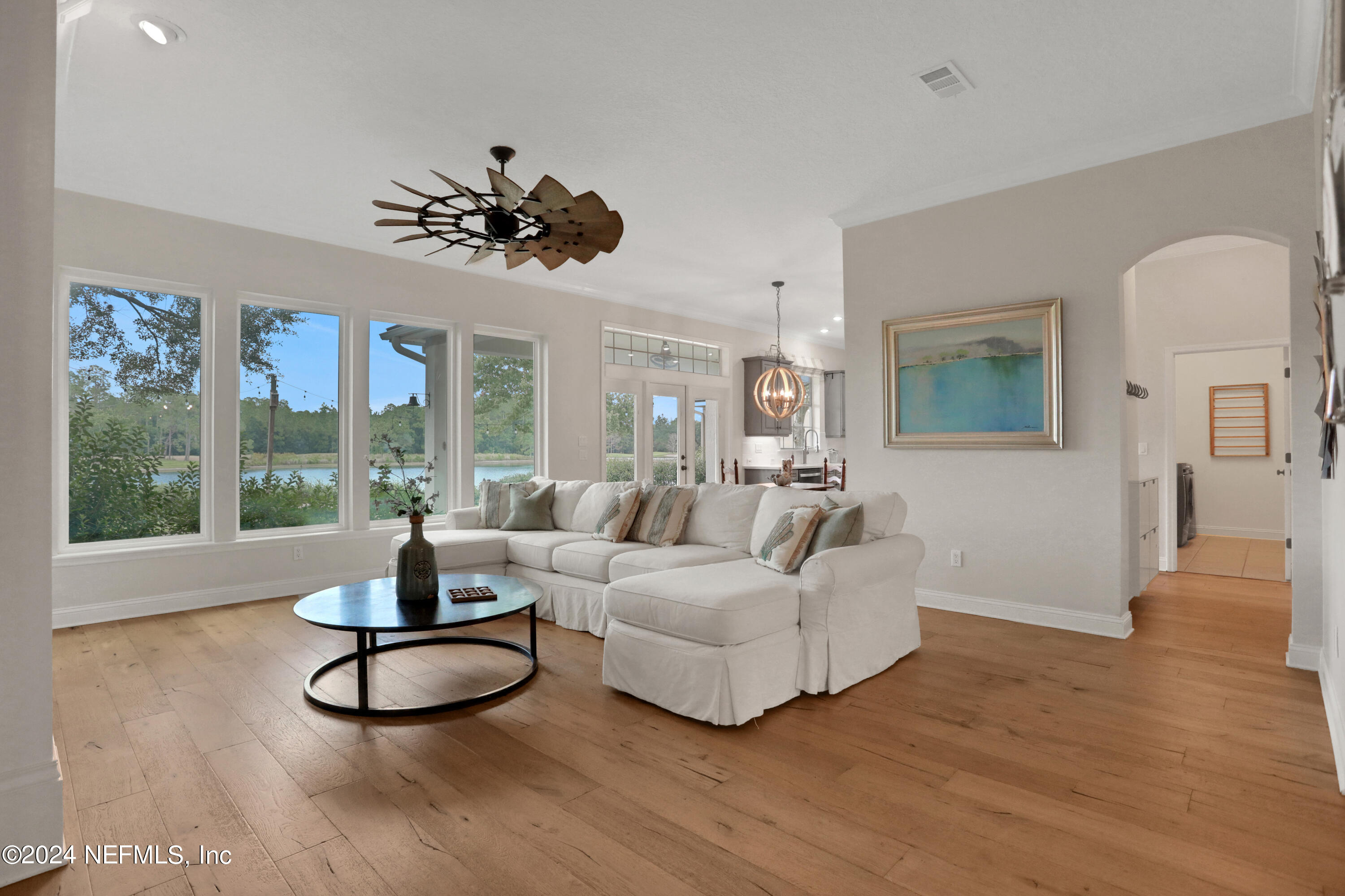 1131 EAGLE POINT Drive