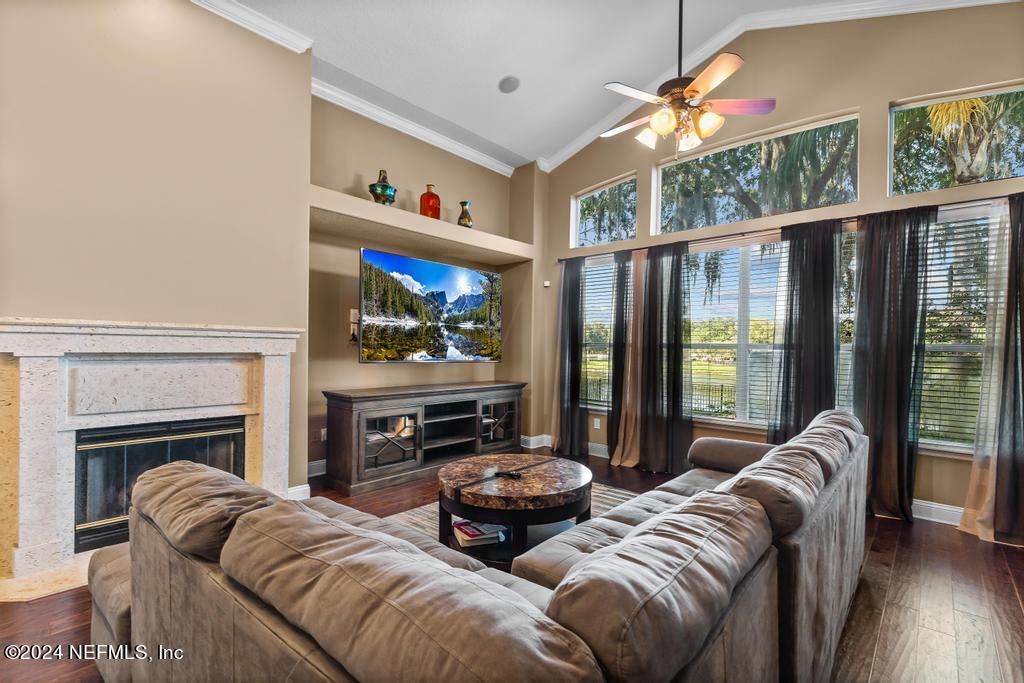 3639 SUNSET OAK Drive