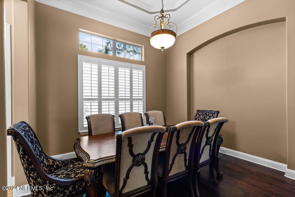 3639 SUNSET OAK Drive