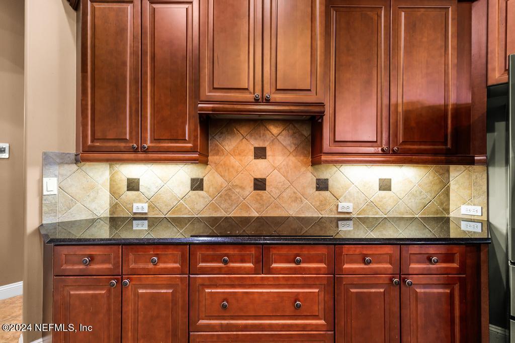 3639 SUNSET OAK Drive