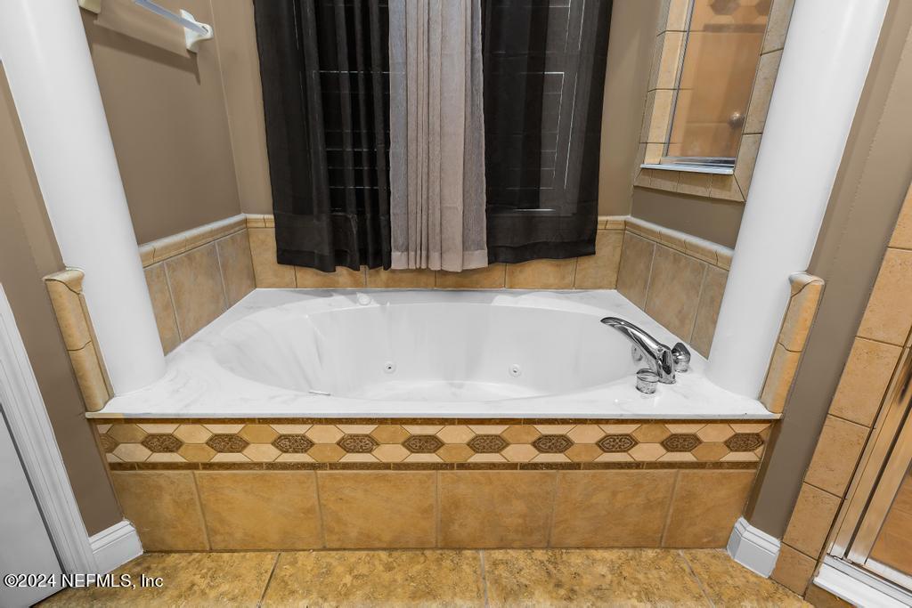 3639 SUNSET OAK Drive