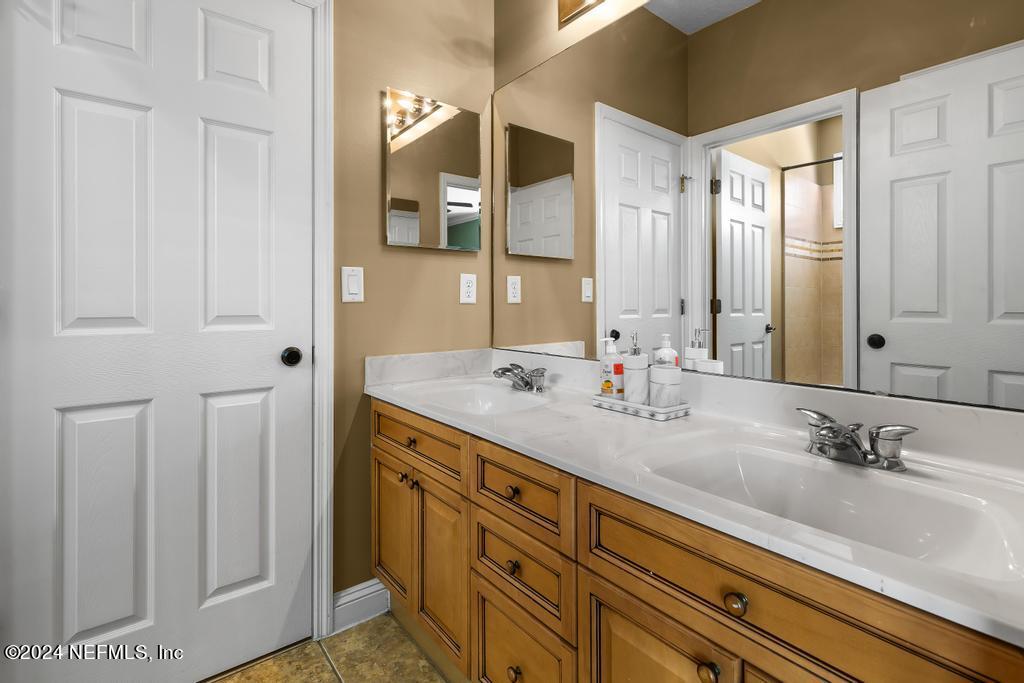 3639 SUNSET OAK Drive