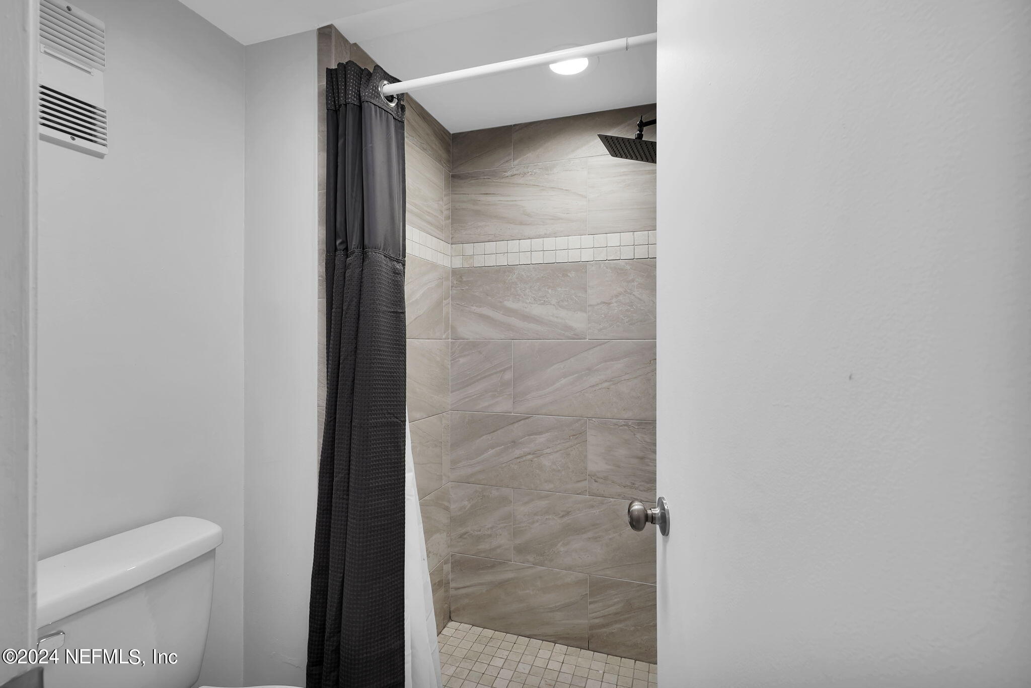 1301 1ST Street, 1206