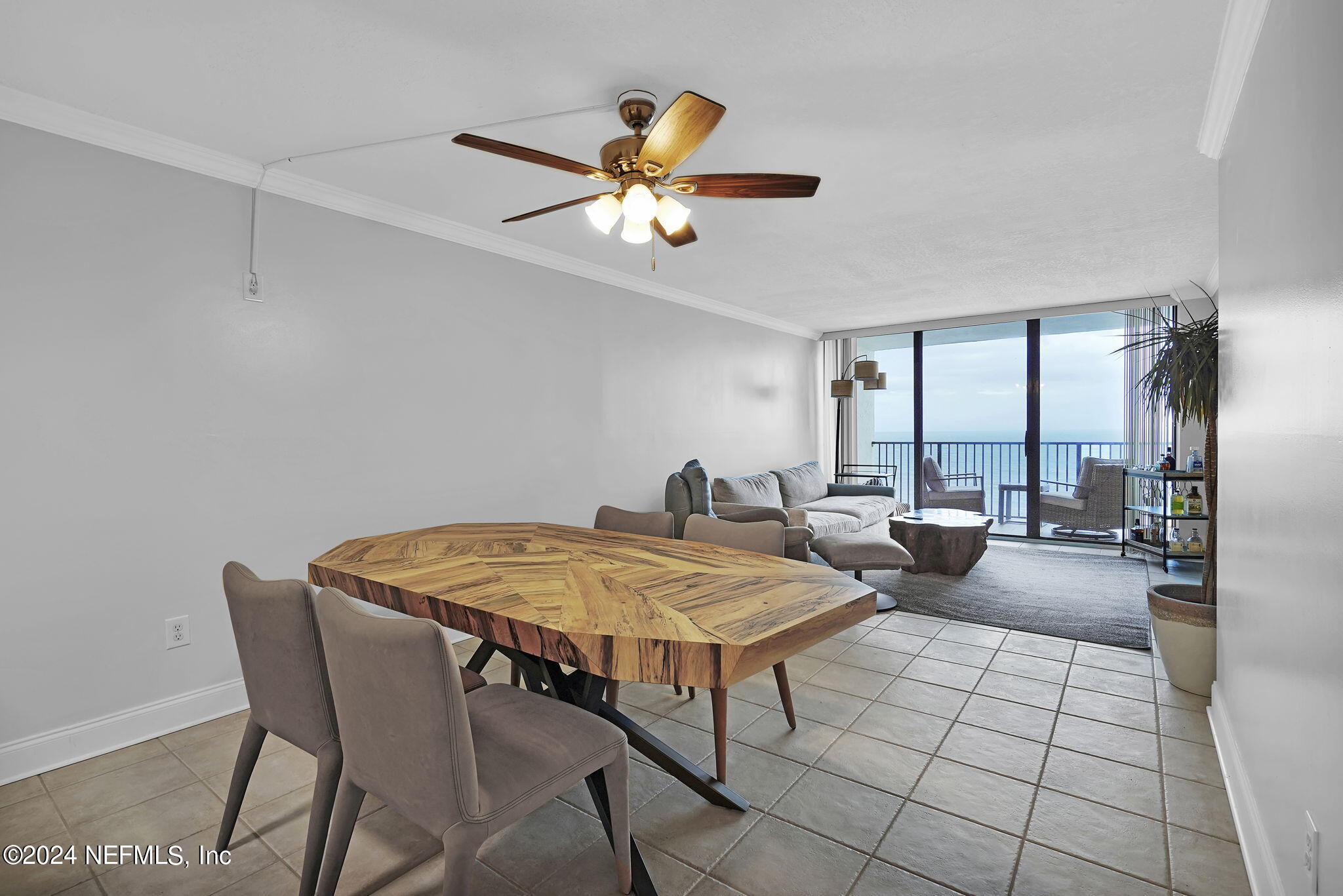 1301 1ST Street, 1206