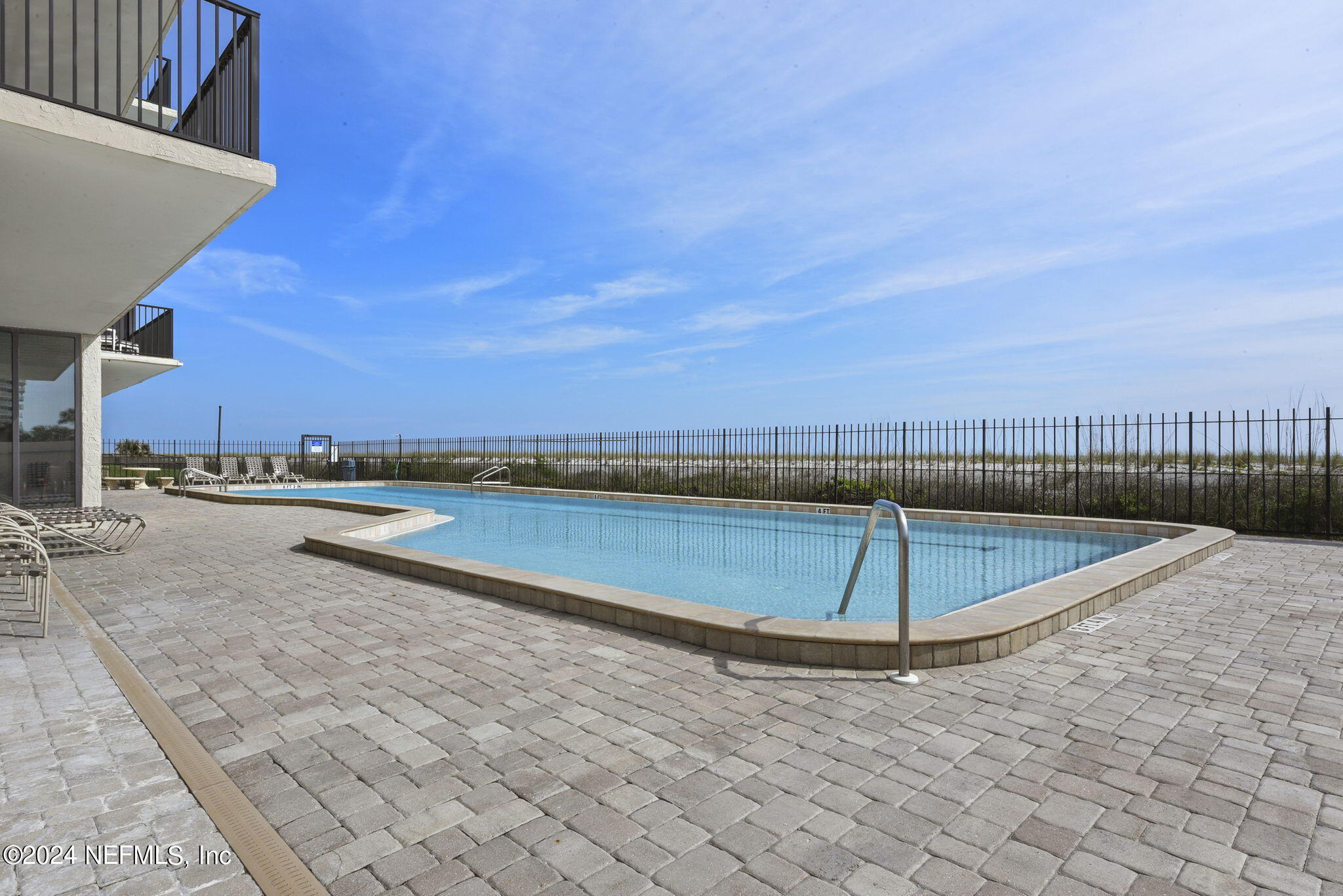 1301 1ST Street, 1206