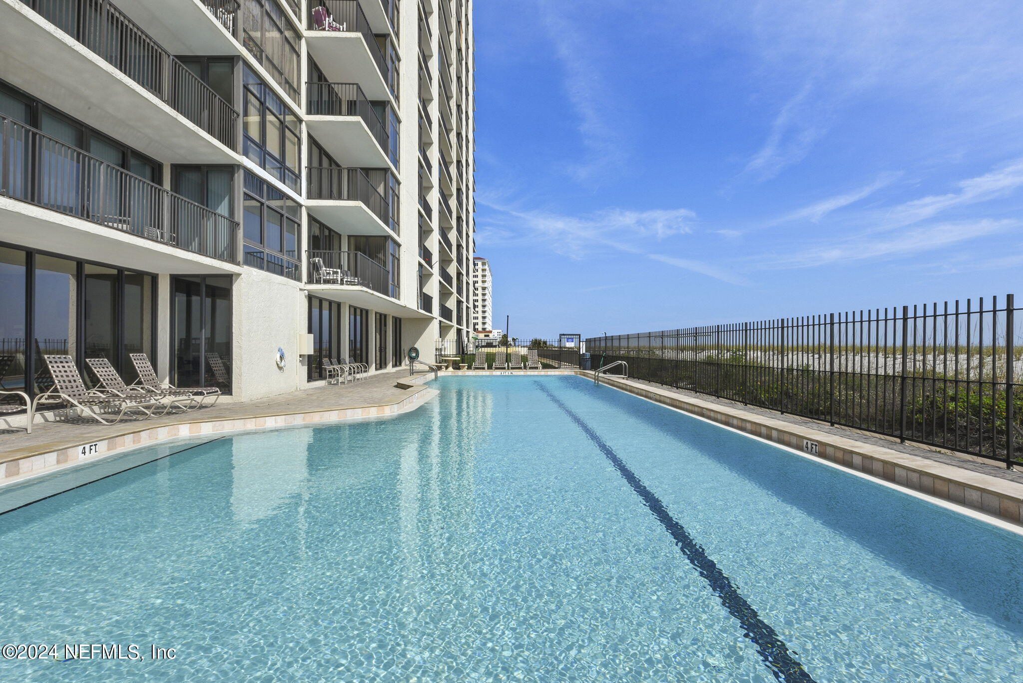 1301 1ST Street, 1206