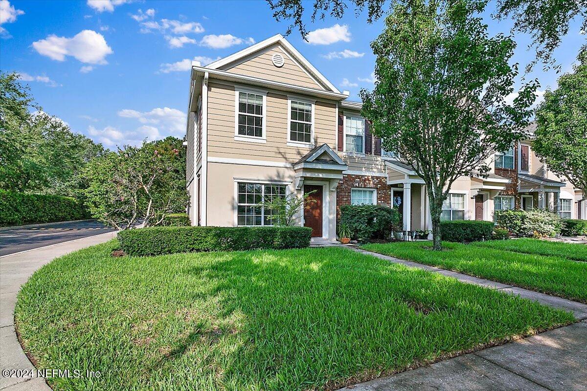 8111 SUMMERSIDE Circle