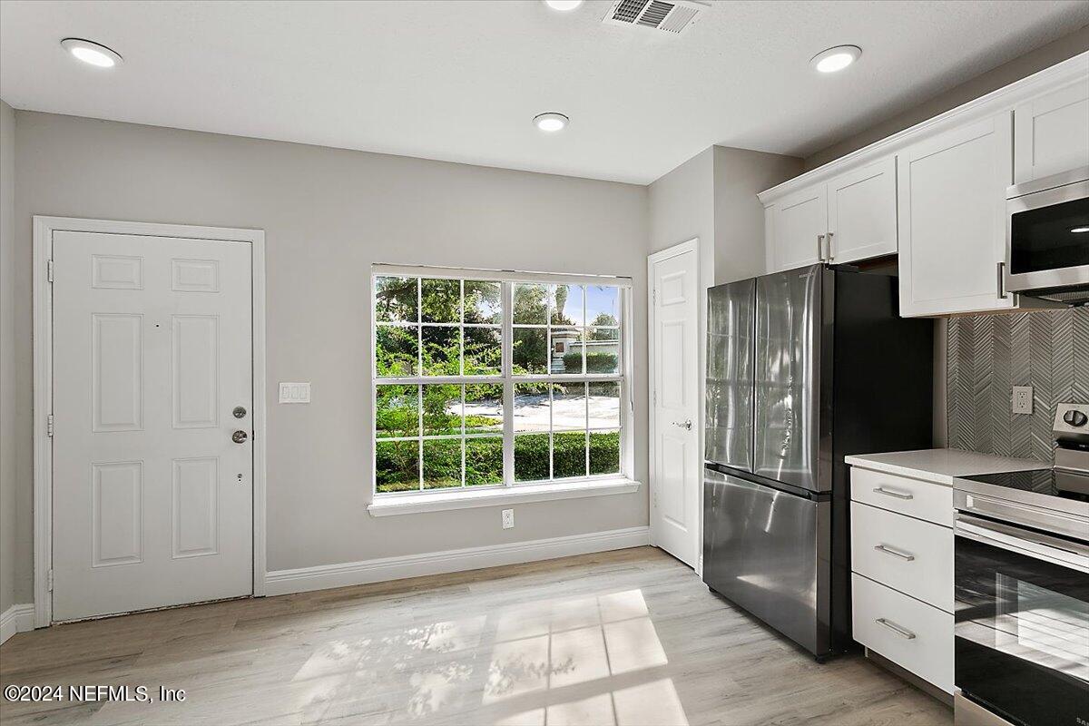 8111 SUMMERSIDE Circle